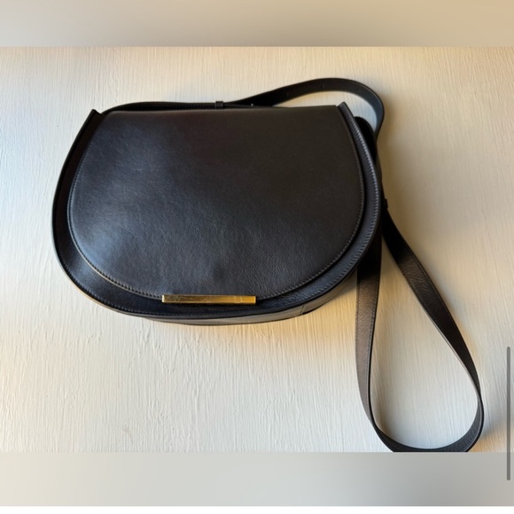 NWOT Cuyana Classic Saddle Bag in Black Smooth Leather - Picture 5 of 15